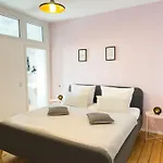 Maison d'hôtes O&w Mit Pool Naehe Nuerburgring, *