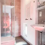 Maison d'hôtes O&w Mit Pool Naehe Nuerburgring, *