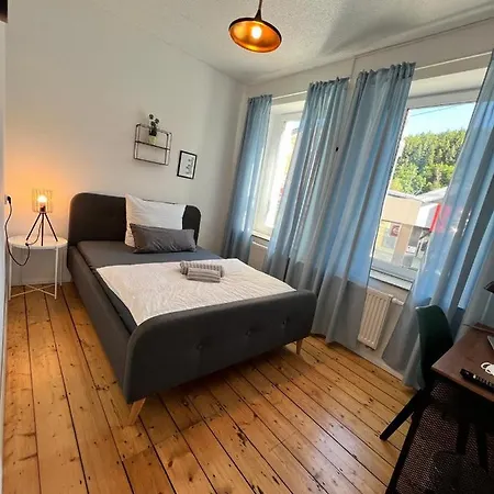 Guest house O&w Mit Pool Naehe Nuerburgring,