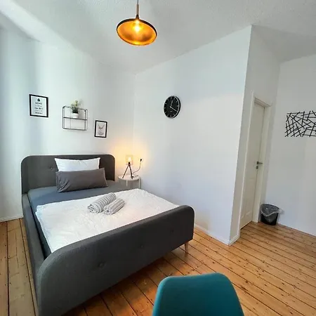 O&w Mit Pool Naehe Nuerburgring, Guest house