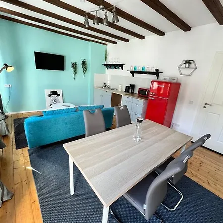 O&w Mit Pool Naehe Nuerburgring, Guest house