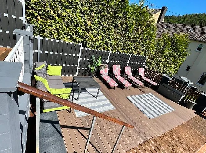 O&w Mit Pool Naehe Nuerburgring, Casa de hóspedes *