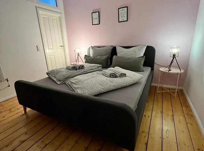 O&w Mit Pool Naehe Nuerburgring, Casa de hóspedes Adenau