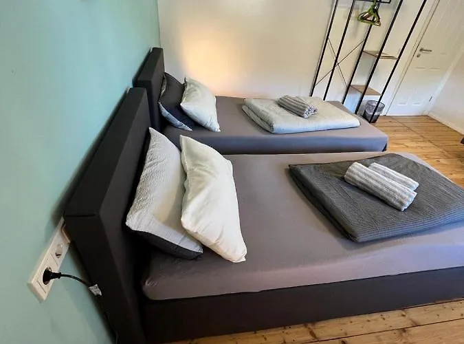 O&w Mit Pool Naehe Nuerburgring, Casa de hóspedes *