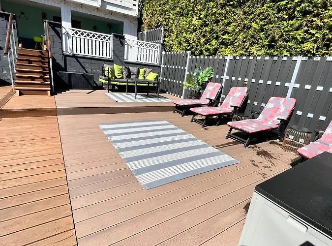 O&w Mit Pool Naehe Nuerburgring, Casa de hóspedes Adenau