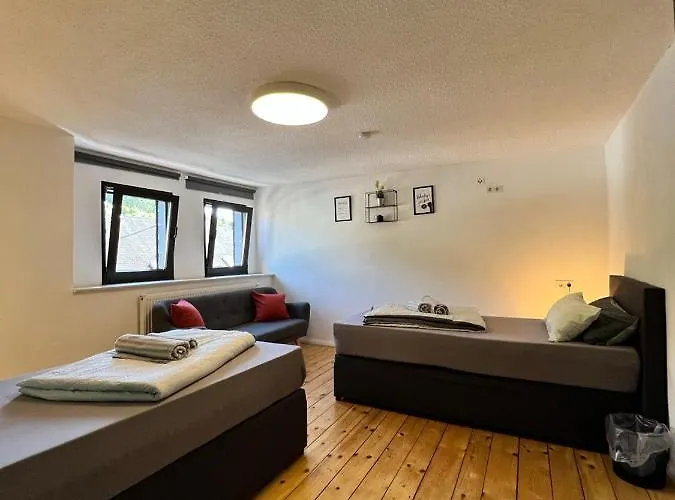 O&w Mit Pool Naehe Nuerburgring, Casa de hóspedes