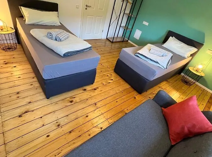 O&w Mit Pool Naehe Nuerburgring, Casa de hóspedes *